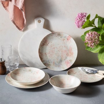 24-delars porslinsservis i rosa och beige