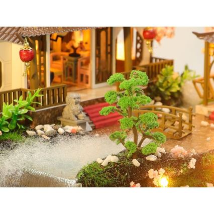 2Kids Toys - Miniatyr av sagovilla med hus 2xAAA