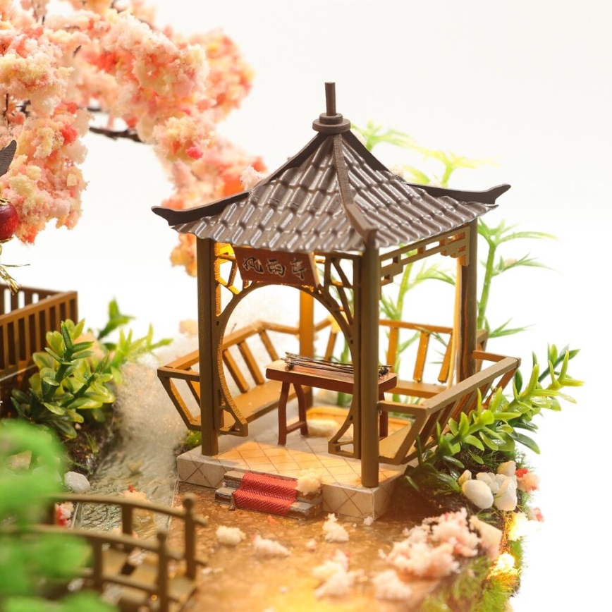 2Kids Toys - Miniatyr av sagovilla med hus 2xAAA