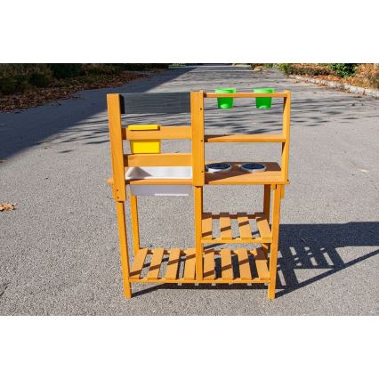 2Kids Toys - Trädgårdskök i trä med diskho