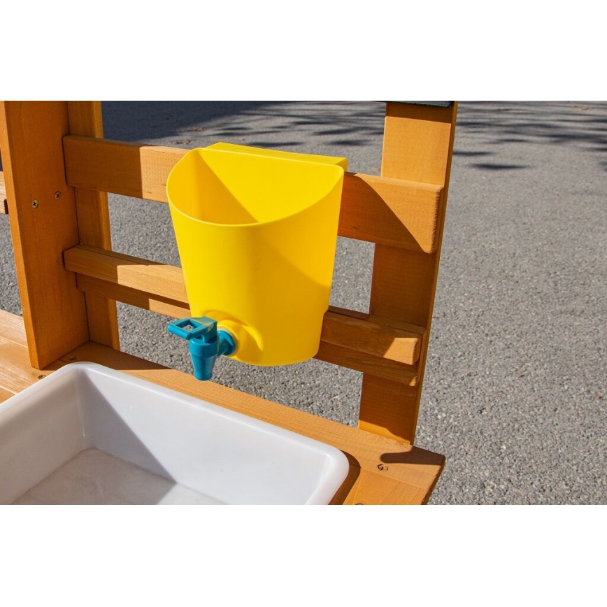 2Kids Toys - Trädgårdskök i trä med diskho