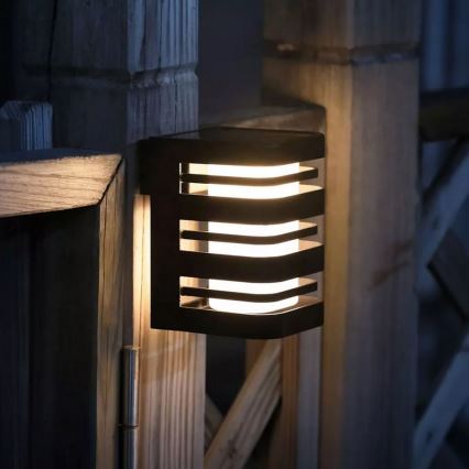 LED Solcellsvägglampa AGIDE LED/1,2V 300 mAh IP44