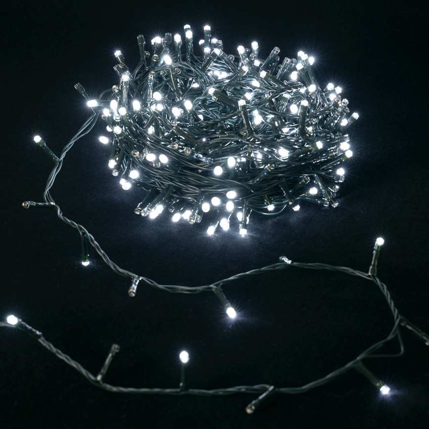 Aigostar - LED utomhusslinga 100 LED, 8 ljuslägen, 3x AA, 5,3 m, IP44, kallvit