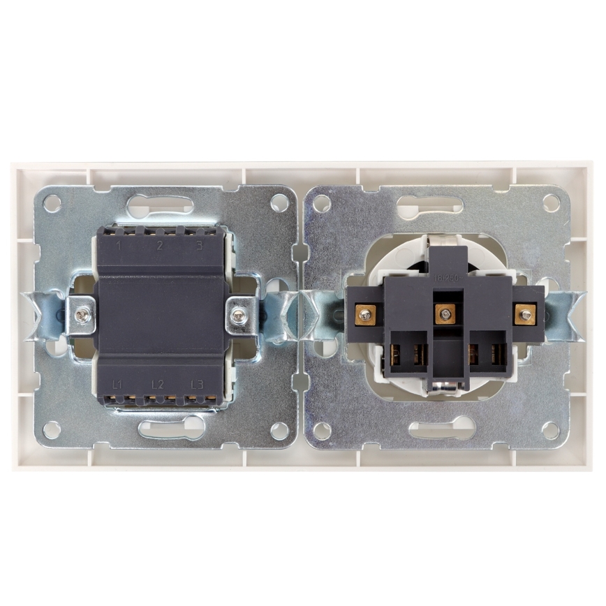 Aigostar - Trippelströmbrytare nr 3 med SCHUKO-uttag 230V och vit ram
