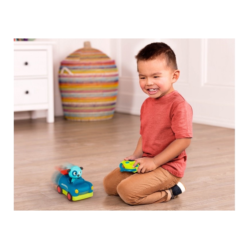 B-Toys - Bil med fjärrkontroll Hund Woofer 4xAA + 2xAAA