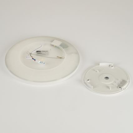 Brilagi - LED taklampa för badrum ULTRA SLIM LED/12W/230V diameter 22,5 cm vit IP54