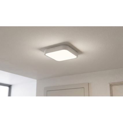 BRILAGI - LED-badrumstaklampa med inbyggd sensor ZENNA LED/18W/230V 28,5x28,5 cm IP44 vit + fjärrkontroll