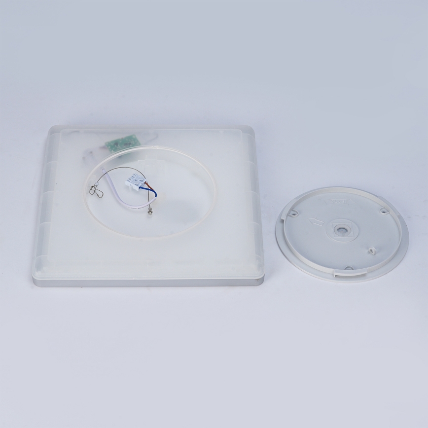 Brilagi - LED badrumstaklampa ULTRA SLIM LED/18W/230V 30x30 cm silver IP54