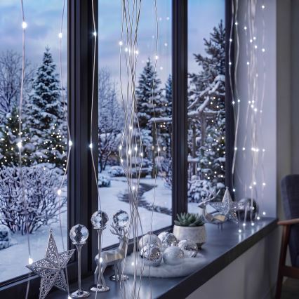 BRILAGI - LED Julgardin 300xLED/8 funktioner /3xAA/USB 1,2m kall vit