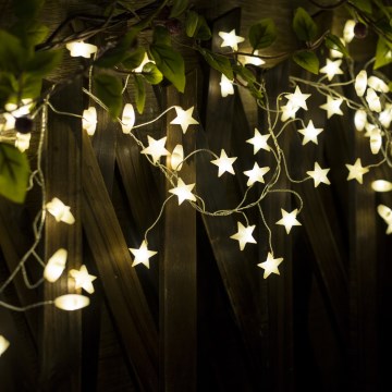 Brilagi - LED julslinga 40xLED/3xAA 1,8m varmvita stjärnor