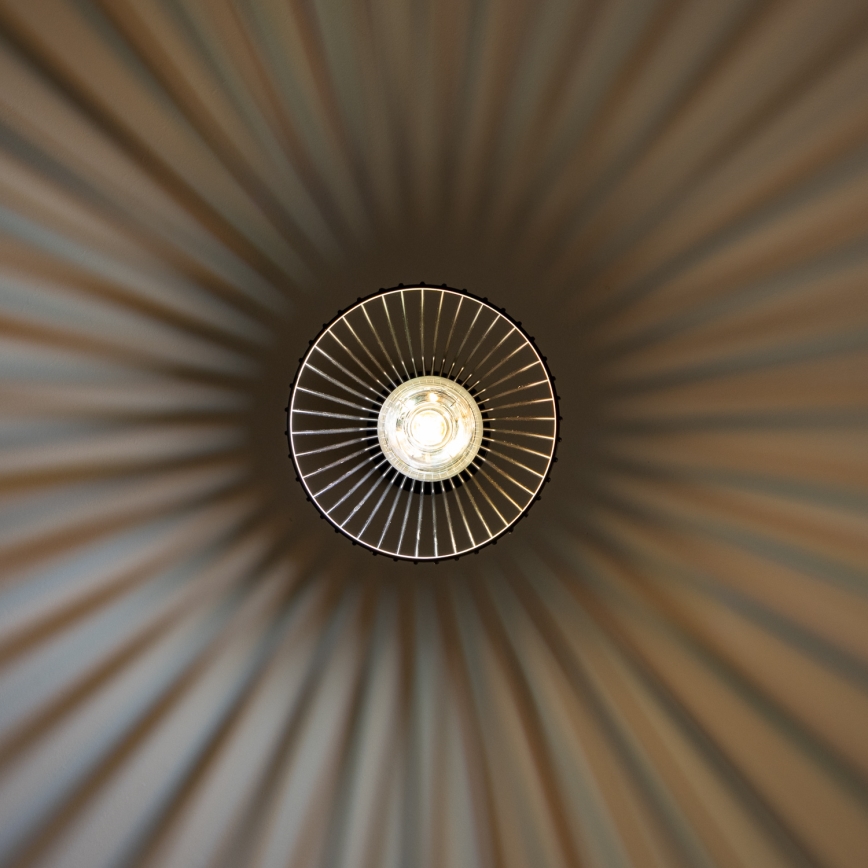 Brilagi - LED-pendel på vajer CERIA WIRE 1xE27/40W/230V Ø 21 cm svart