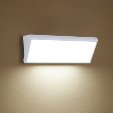 Brilagi - LED utomhus vägglampa med sensor TRIANGLE LED/42W/230V vit IP65