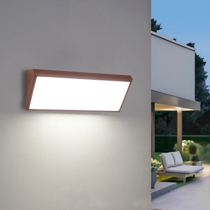 Brilagi - LED utomhusvägglampa TRIANGLE LED/42W/230V 3000/4000/6500K 45 cm brun IP65