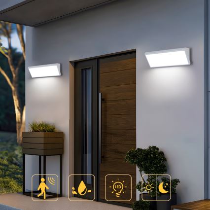 Brilagi - LED-utomhusvägglampa med sensor TRIANGLE LED/42W/230V 45 cm vit IP65