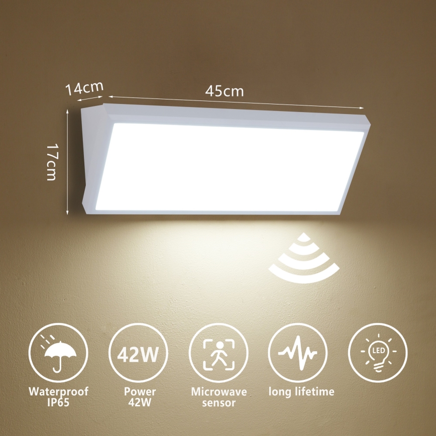 Brilagi - LED-utomhusvägglampa med sensor TRIANGLE LED/42W/230V 45 cm vit IP65