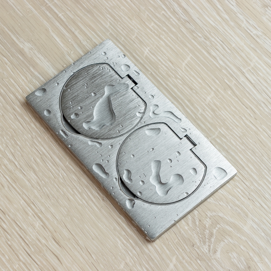 Brilagi - Utomhus inbyggd golv dubbelt uttag IP55 silver rektangulär