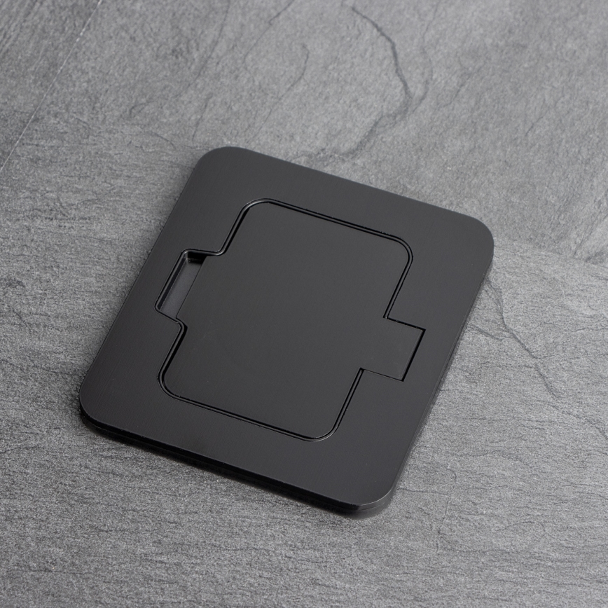 Brilagi - Utomhus infällt golvuttag IP55 svart rektangulärt