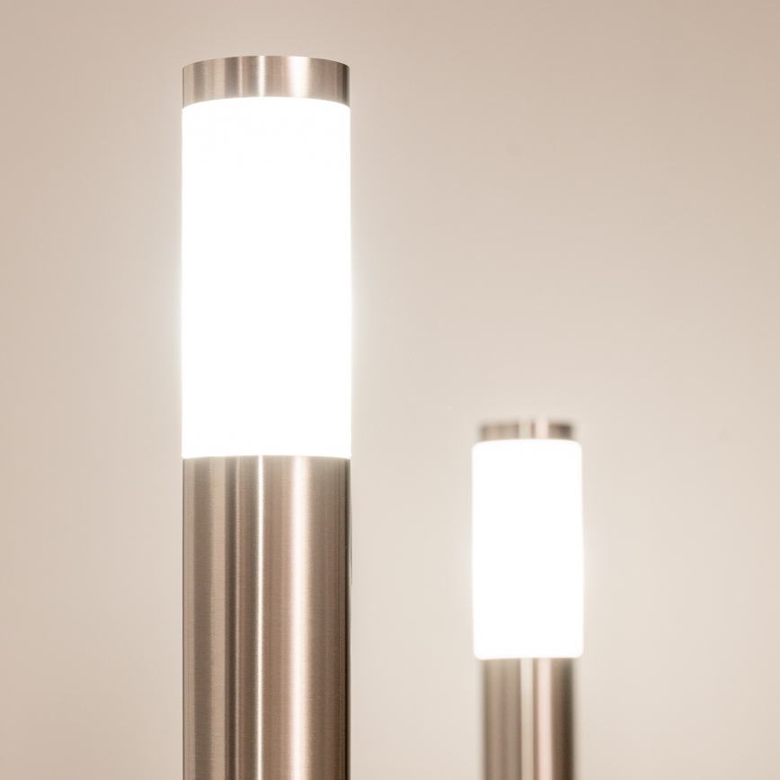 BRILAGI - Utomhuslampa med eluttag ELIA 1xE27/20W/230V IP44 50 cm matt krom