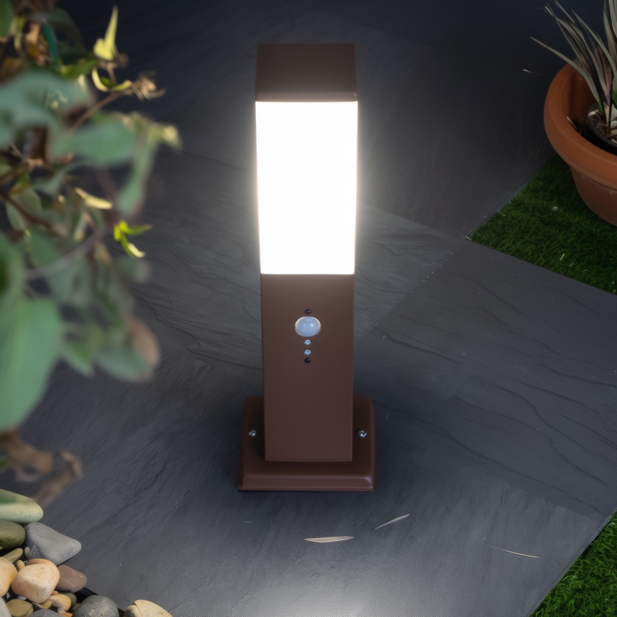 Brilagi - Utomhuslampa med sensor NOVA 1xE27/15W/230V 40 cm IP44 brun