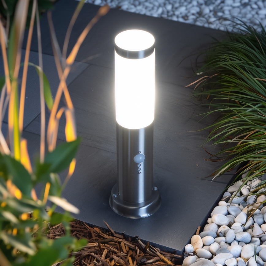 BRILAGI - Utomhuslampa med sensor NOVA 1xE27/15W/230V 40 cm IP44 matt krom