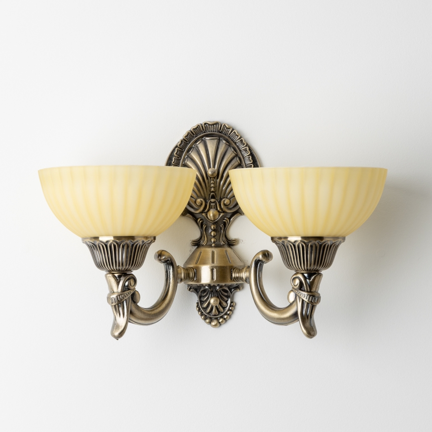 Brilagi - Vägglampa CLASSIC 2xE27/60W/230V mässing