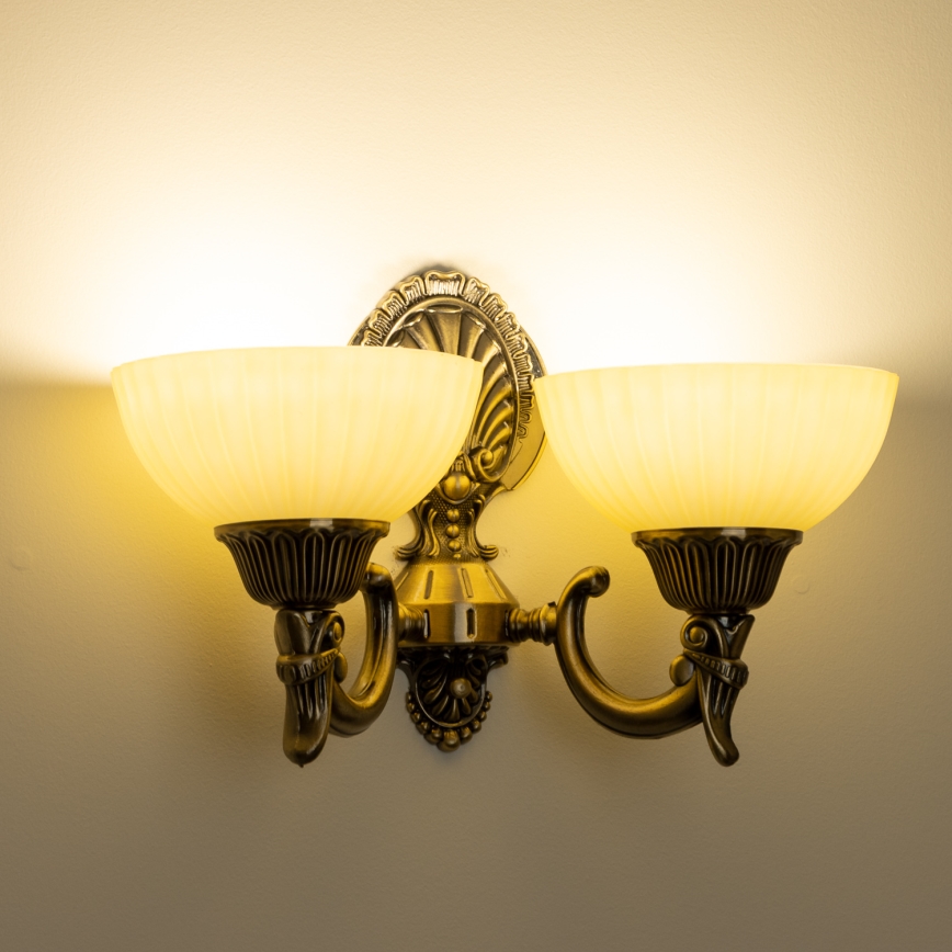 Brilagi - Vägglampa CLASSIC 2xE27/60W/230V mässing