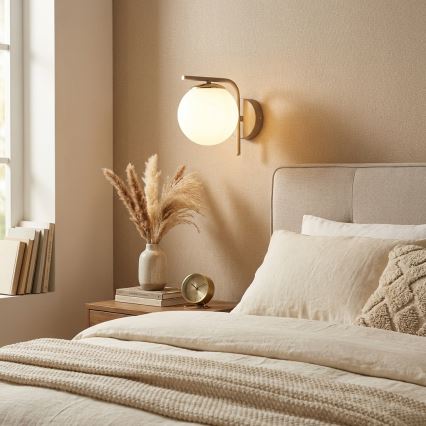 Brilagi - Vägglampa MILO ECRU 1xE27/60W/230V beige/guld