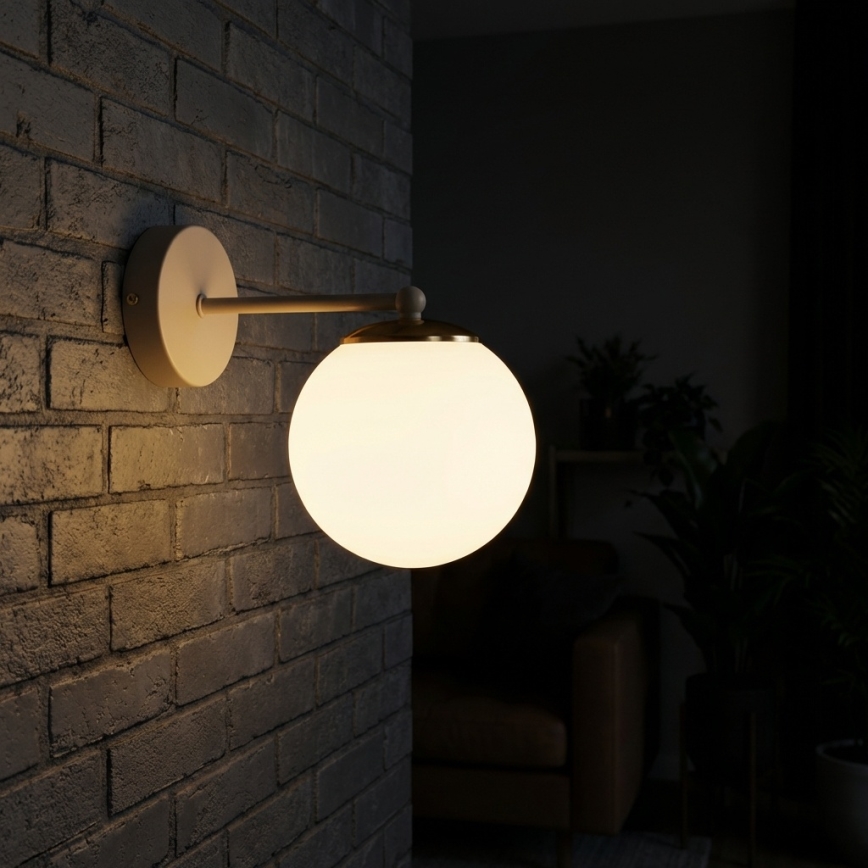 Brilagi - Vägglampa MILO ECRU 1xE27/60W/230V beige/guldig
