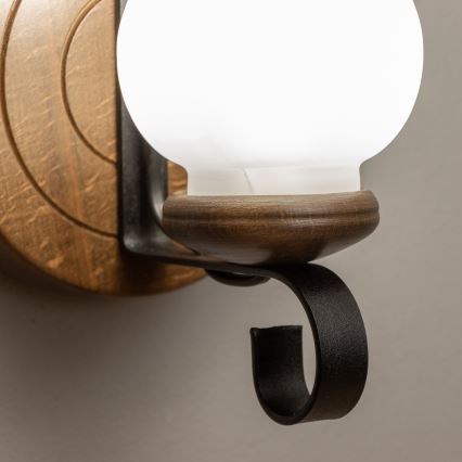 Brilagi - Vägglampa ROATA APLICA 1xE14/40W/230V bok/valnöt