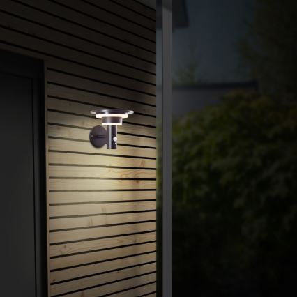 Brilliant - LED solcellsvägglampa med sensor GARVINA LED/3W/3,7V 2000 mAh IP44 svart