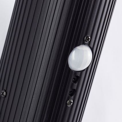 Brilliant - Utomhus vägglampa med sensor KALEO 1xE27/10W/230V IP44 svart