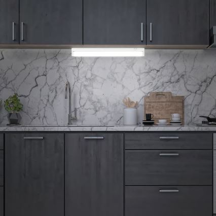 Brilo - LED-armatur för underskåp LED/6W/230V 2700/4000/6500K 54,5 cm vit