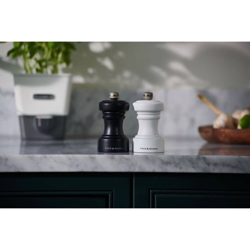 Cole&Mason - Pepparkvarn HOXTON 10,4 cm bok/matt svart