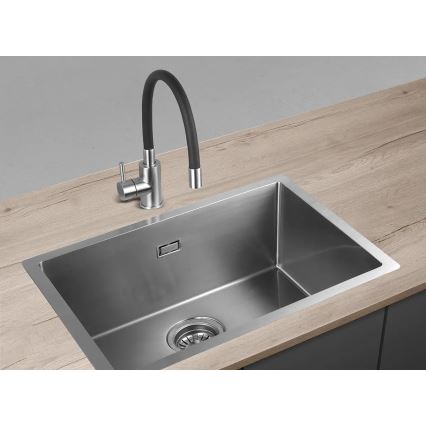 Concept BDC7138 - Köksblandare med flexibel pip blank krom/svart