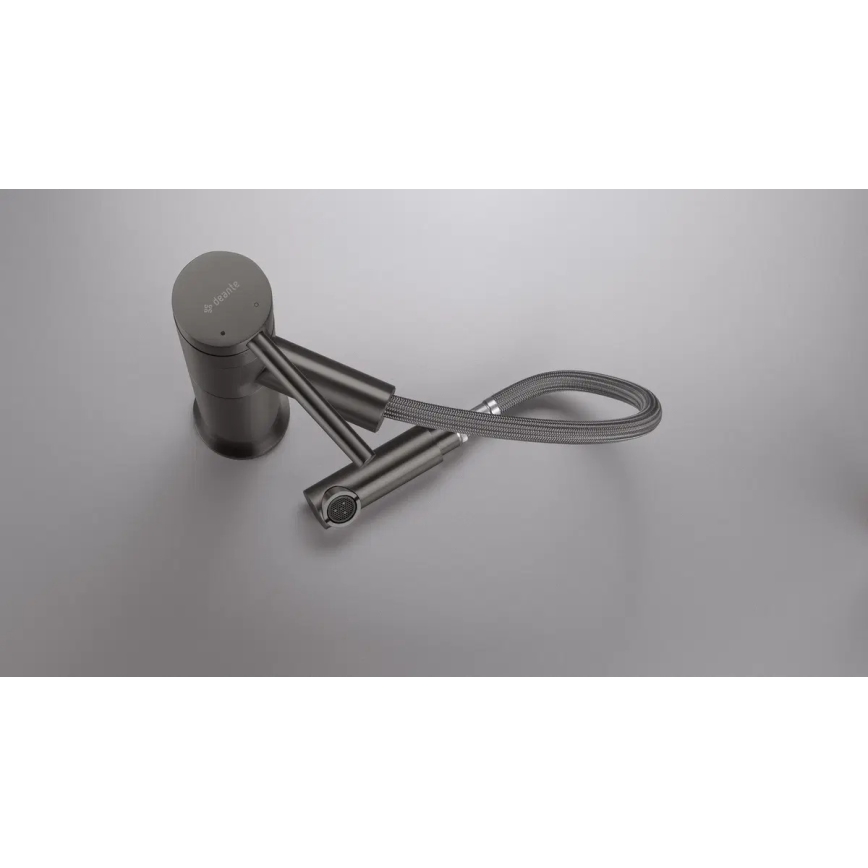 Deante BGE_D22M - Tvättställsblandare med utdragbar handdusch ORA 22,9 cm titan