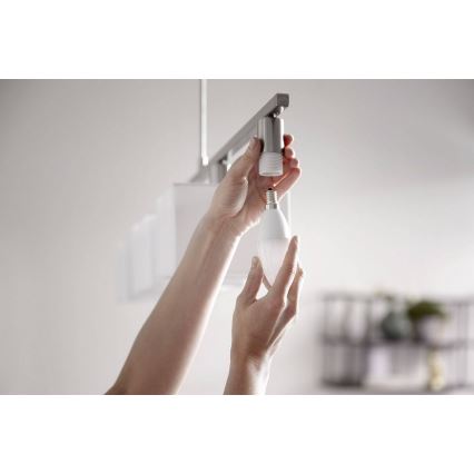 Dimbar LED-lampa Philips Hue Vit E14/5,5W/230V 2700K