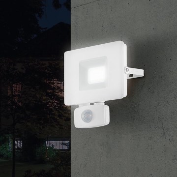 Eglo 33157 - LED Strålkastare med sensor FAEDO 3 LED/20W/230V IP44