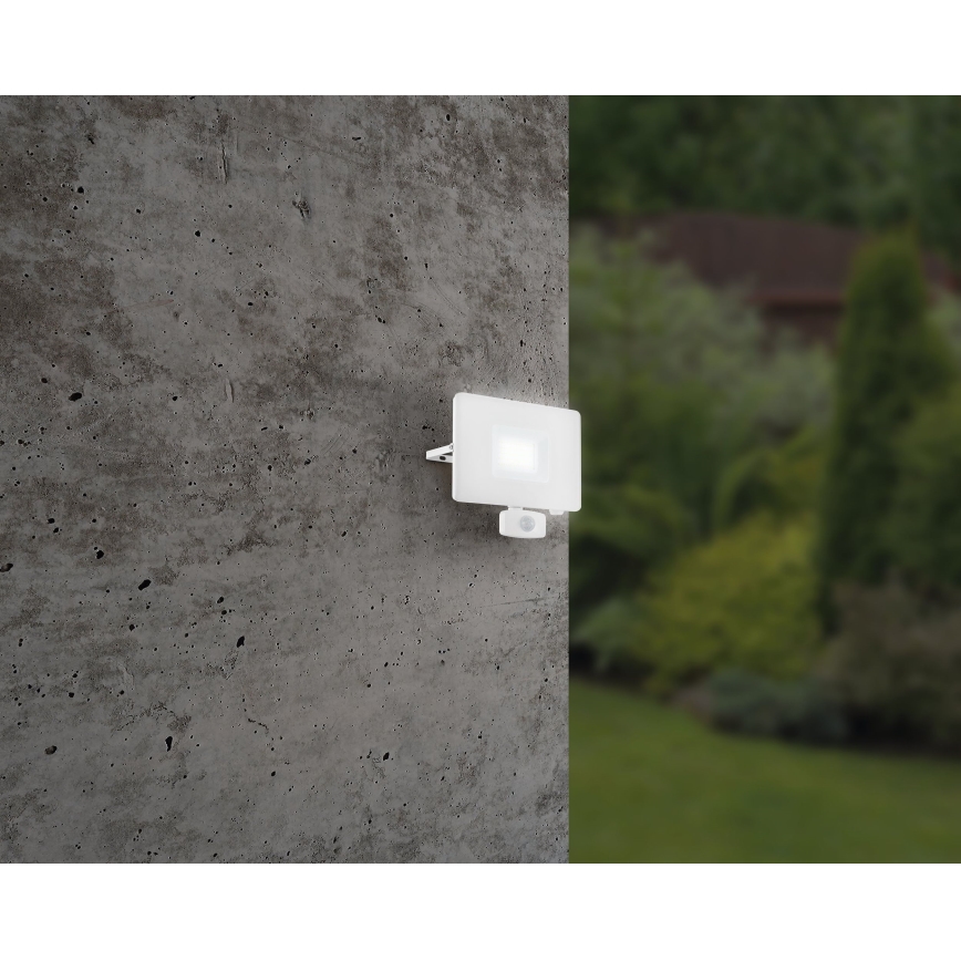 Eglo 33159 - LED Strålkastare med sensor FAEDO 3 LED/50W/230V IP44