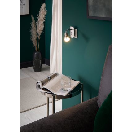 Eglo - LED-armatur för vägguttag 1xGU10/2,8W/230V matt krom