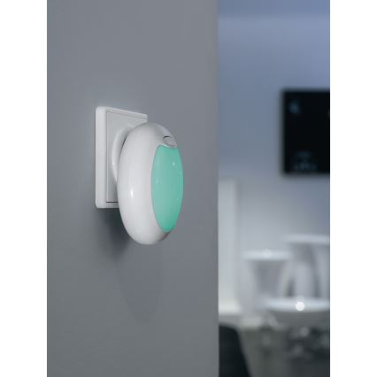 Eglo - LED vägglampa med 3xLED/0,6W/230V för eluttag