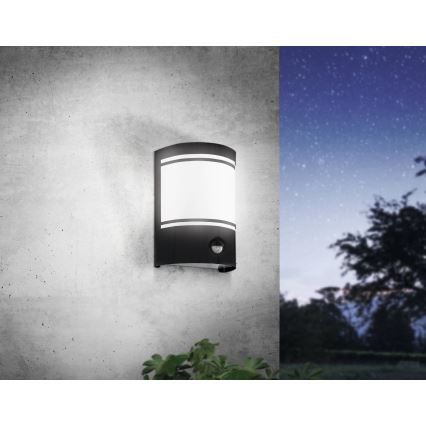 Eglo - Utomhus väggbelysning med en sensor 1xE27/40W/230V IP44