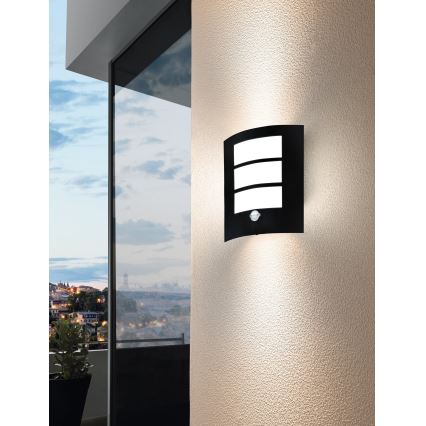 Eglo - Utomhus vägglampa  med sensor  1xE27/40W/230V IP44