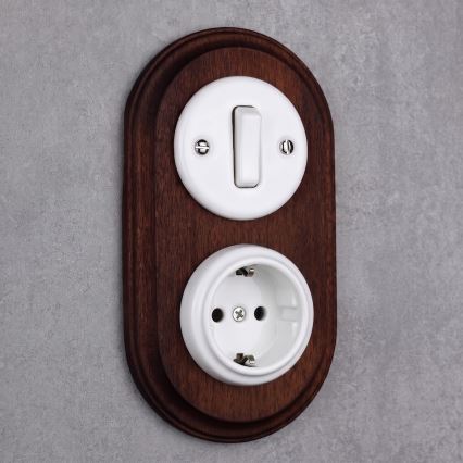 Elhard - Keramisk retroströmbrytare nr. 1 och 230 V-uttag med SCHUKO-ram vit/mörkt trä