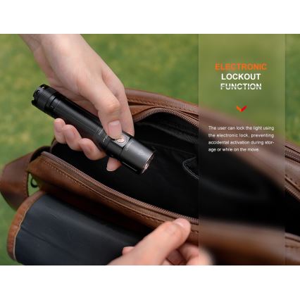 Fenix E28RV20 - LED Ljusreglerad uppladdningsbar ficklampa LED/USB/2xCR123A IP68 1700 glansig 260 h 3400 mAh