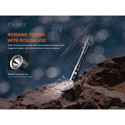 Fenix LD22V20 - LED uppladdningsbar ficklampa LED / USB IP66 800 lm 220 timmar