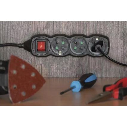 Förlängningskabel med strömbrytare 3-polig 3m svart