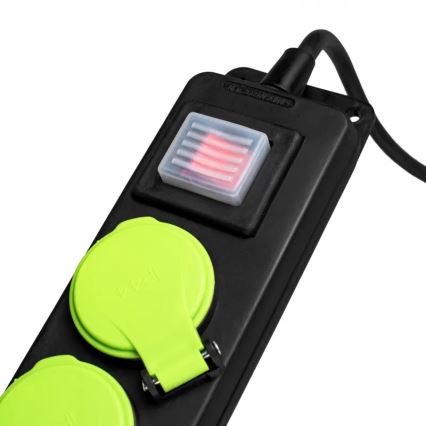 Förlängningskabel med strömbrytare – 3 uttag, 5 m, IP44-klassad