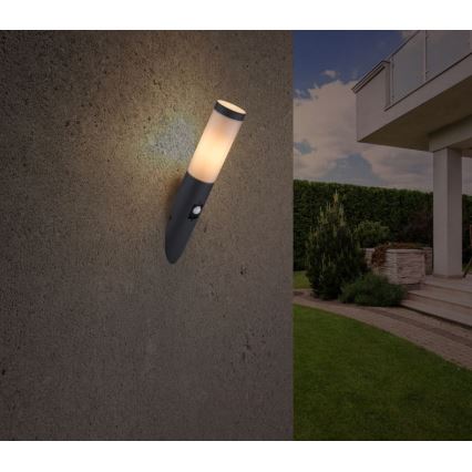 Globo - Utomhus vägglampa med sensor 1xE27/15W/230V IP44