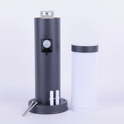 Globo - Utomhuslampa med rörelsesensor 1xE27/15W/230V 45 cm IP44