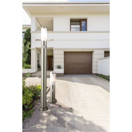 Globo 3158S - Utomhuslampa med sensor DACIA E27/60W/230V IP44